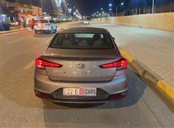 هیۆندای ئەلەنترا